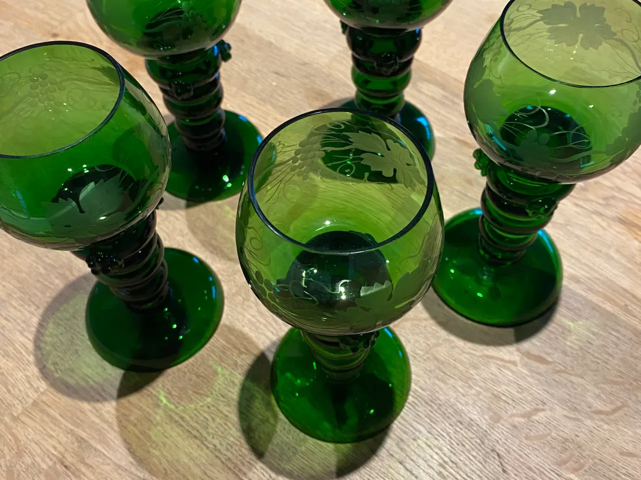 Billede 1 - 5 flotte speciel glas i grøn