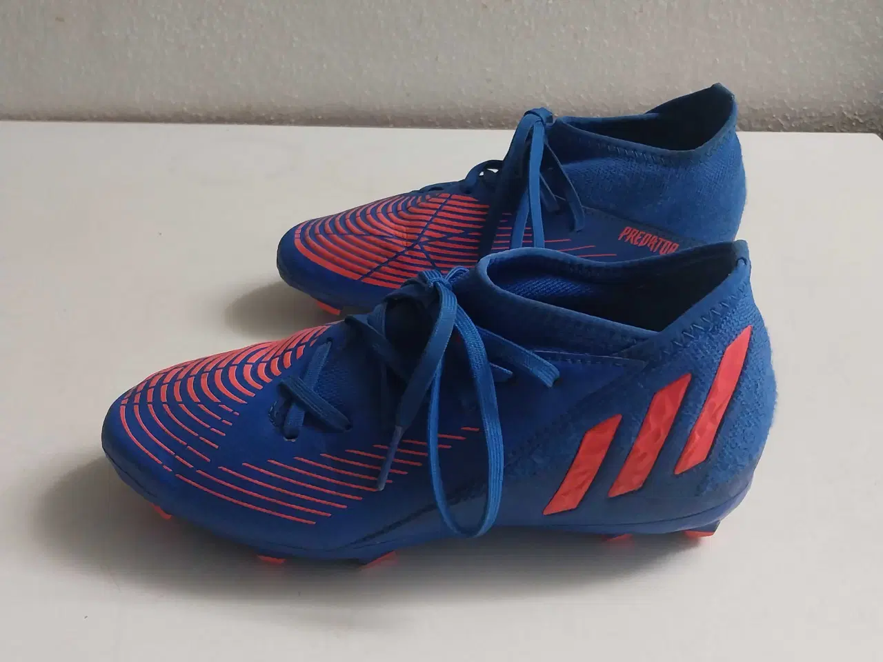 Billede 1 - Adidas fodboldstøvler str. 34