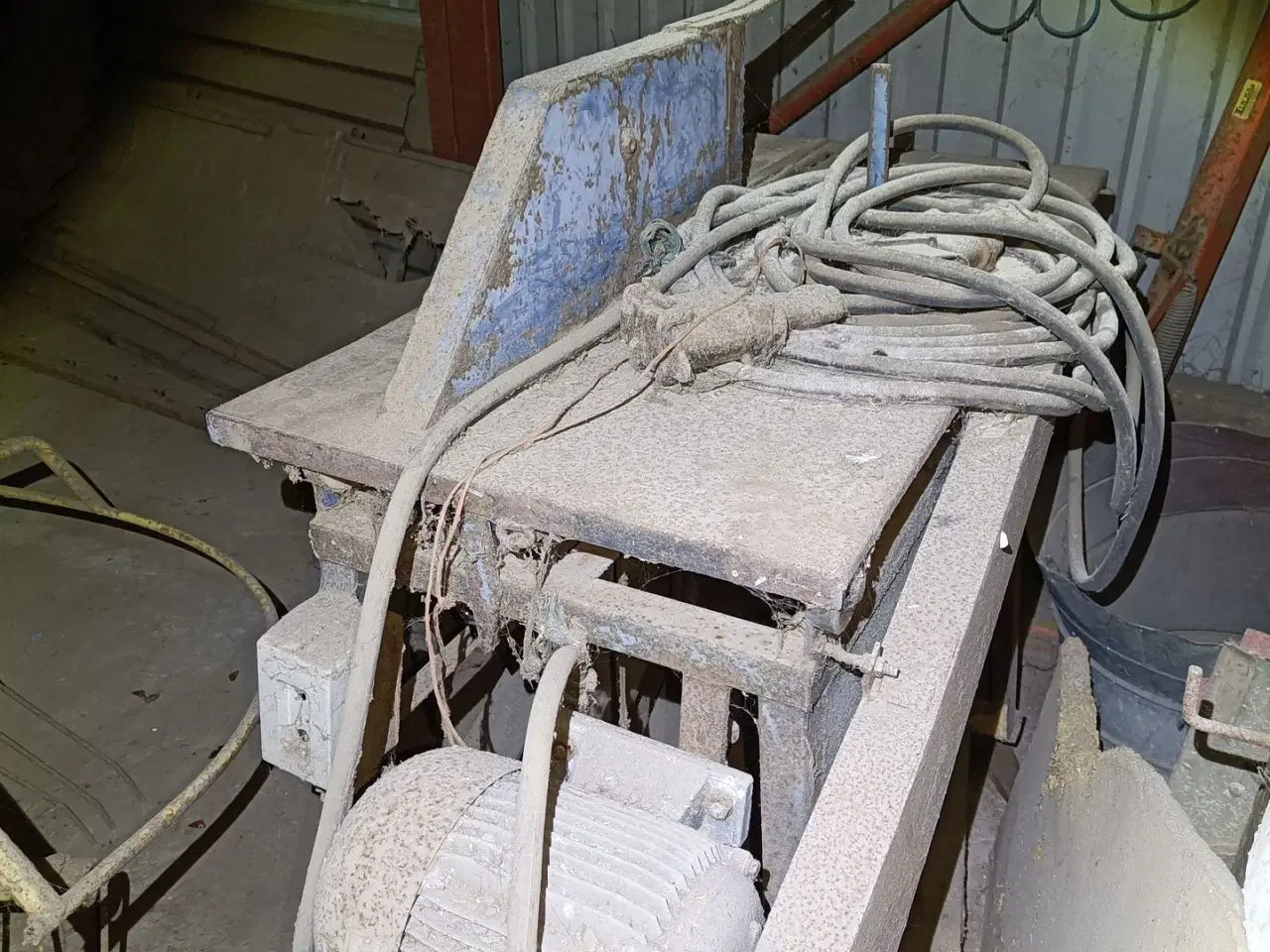 Billede 1 - - - - Brændesav