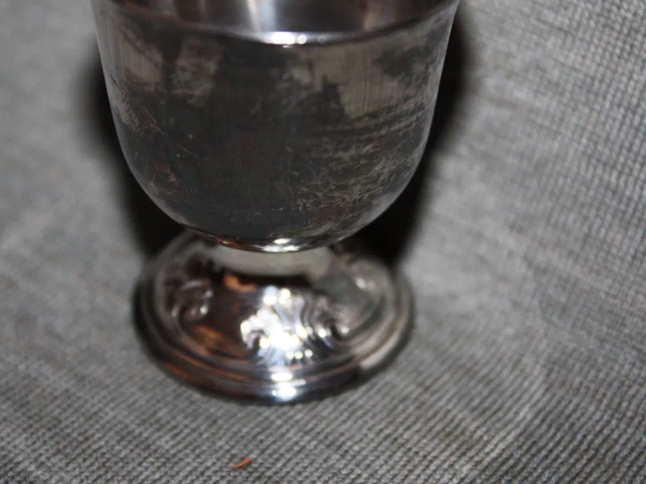 Billede 2 - Sølv æggebæger stempel 925 S samt EH eller CH