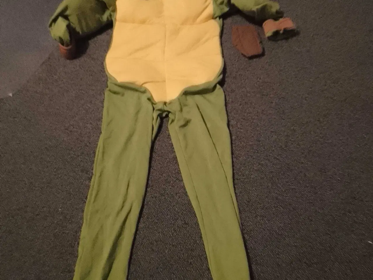 Billede 2 - Teenage mutant Ninja turtel dragt str 116