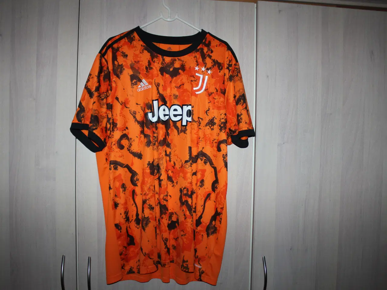 Billede 1 - Juventus FC Tredje Trøje (Sæson 21/22)
