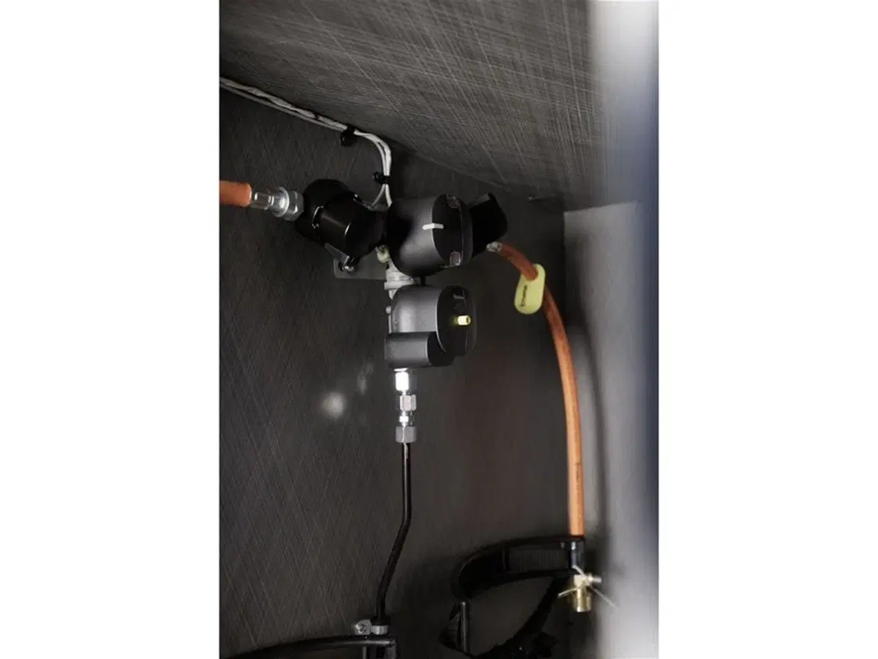 Billede 23 - 2026 - Etrusco T 7.4 SBC Scandic Edition Aut. Etrusco by Hymer er Italiensk Elegance og Komfort fra Hinshøj Caravan