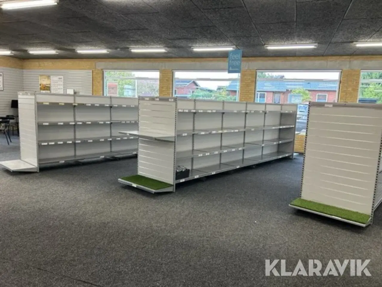 Billede 2 - Butiks inventar