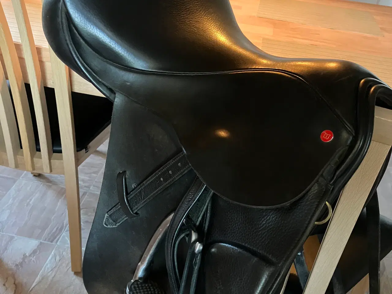 Billede 1 - Velholdt sadel 