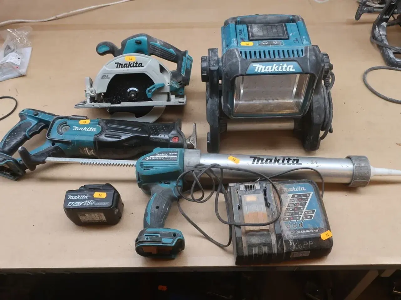 Billede 1 - Rundsav, lampe mv.  MAKITA  Model: DCG 180, DML 811, DHS 680, DJR 181