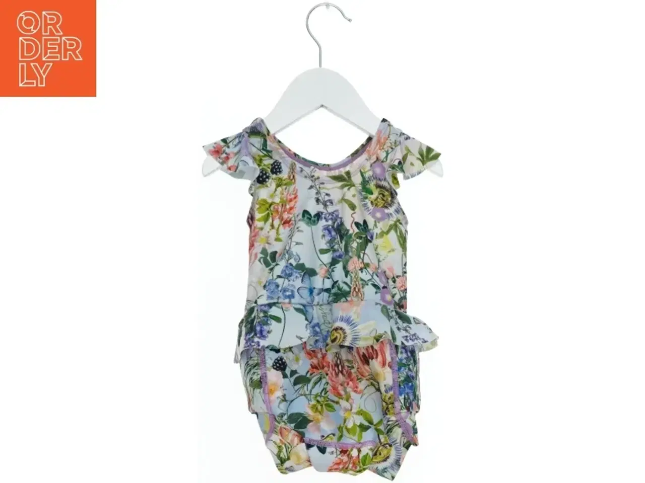 Billede 2 - Badedragt med blomstermotiv fra Molo (str. 92)