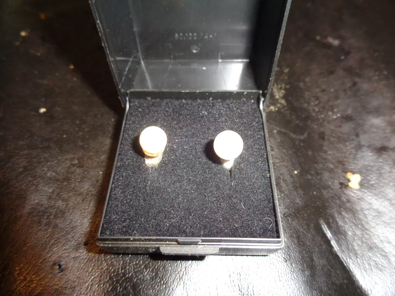Billede 1 - ørestikker med perler