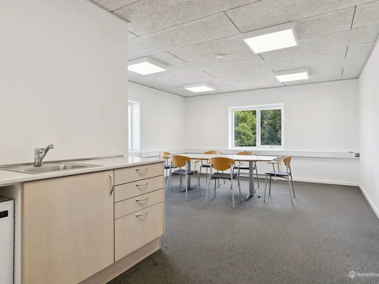 Billede 5 - Effektiv cross-dock med moderne kontorfaciliteter og optimal placering