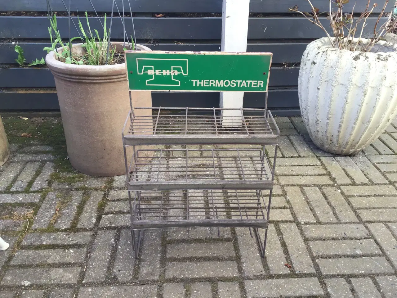Billede 1 - Reklame reol gammel til bil thermostater 