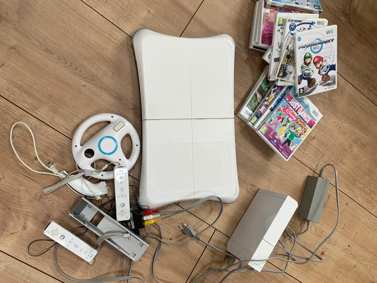 Billede 3 - WII med mange spil og tilbehør