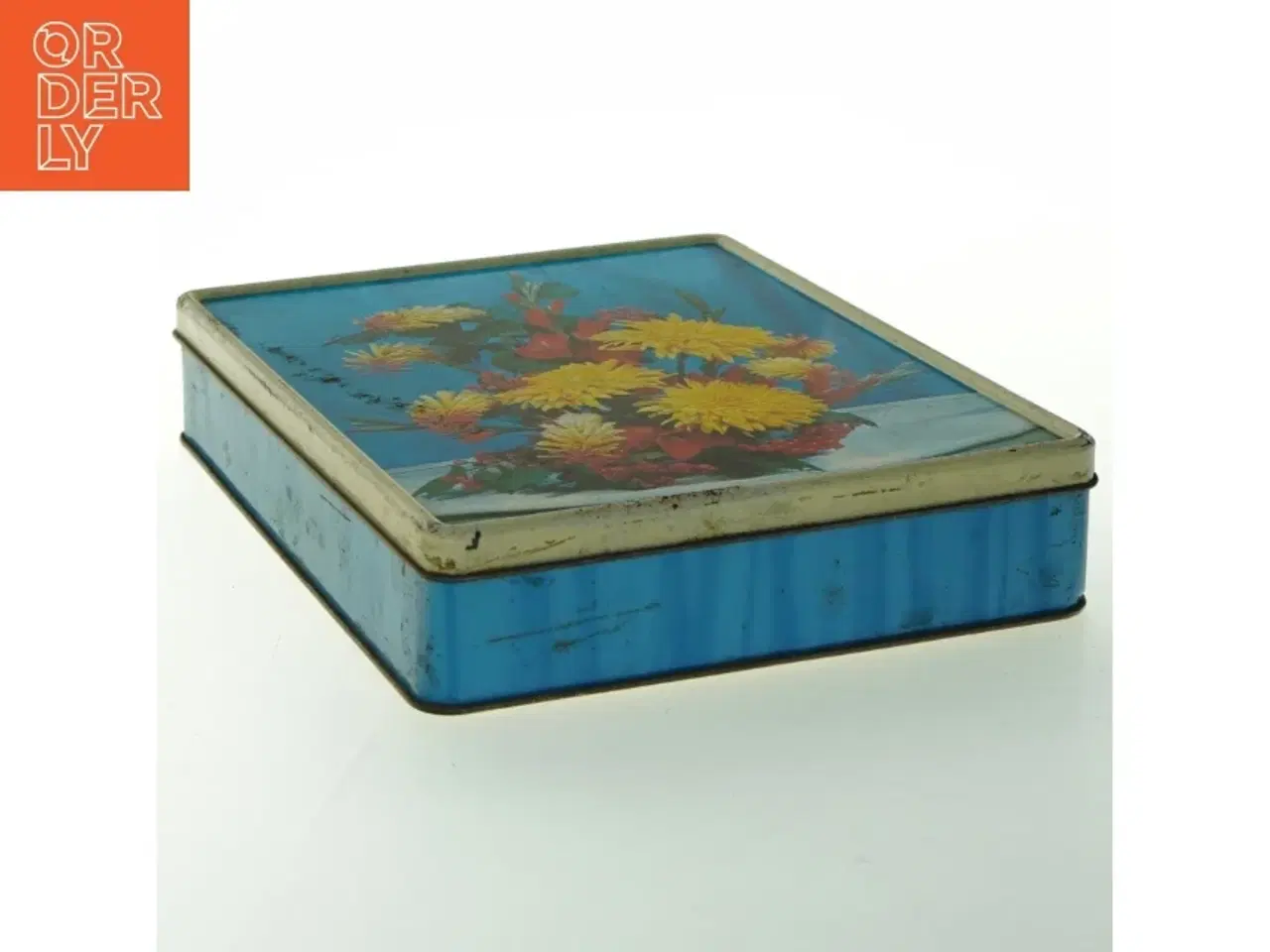 Billede 1 - Antik Blå metaldåse med blomstermotiv fra Blue Bird Confectionery (str. 20,5 x 17 cm)