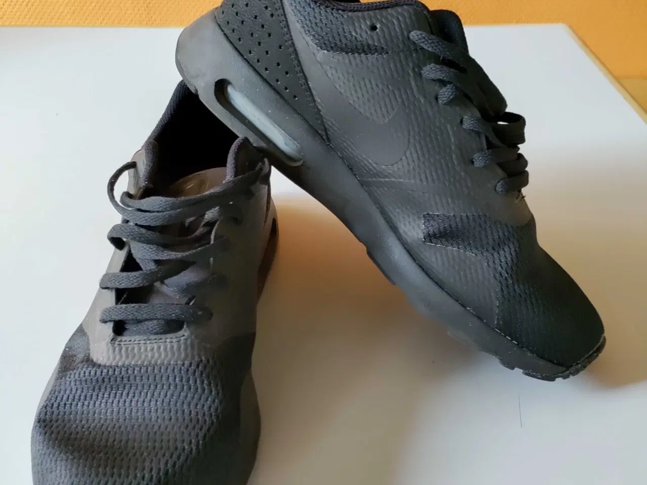 Billede 1 - Nike str 43 som nye