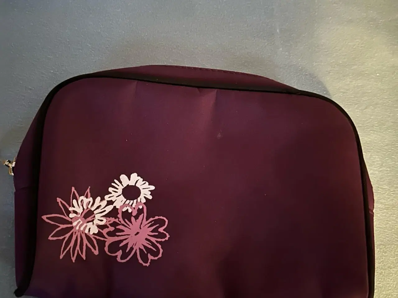 Billede 3 - Tasker sælge ud 