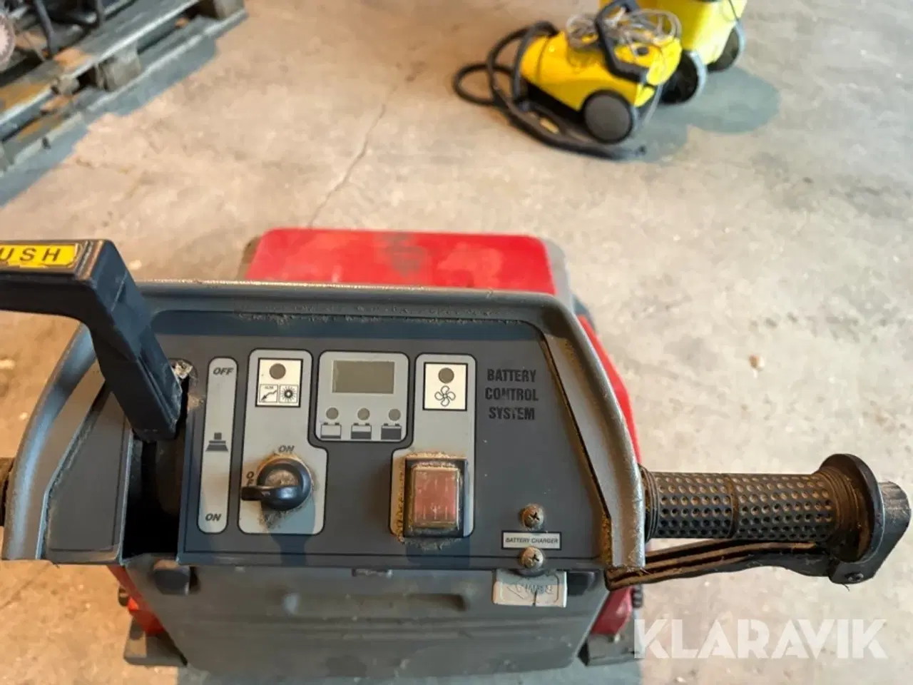 Billede 10 - Fejemaskine