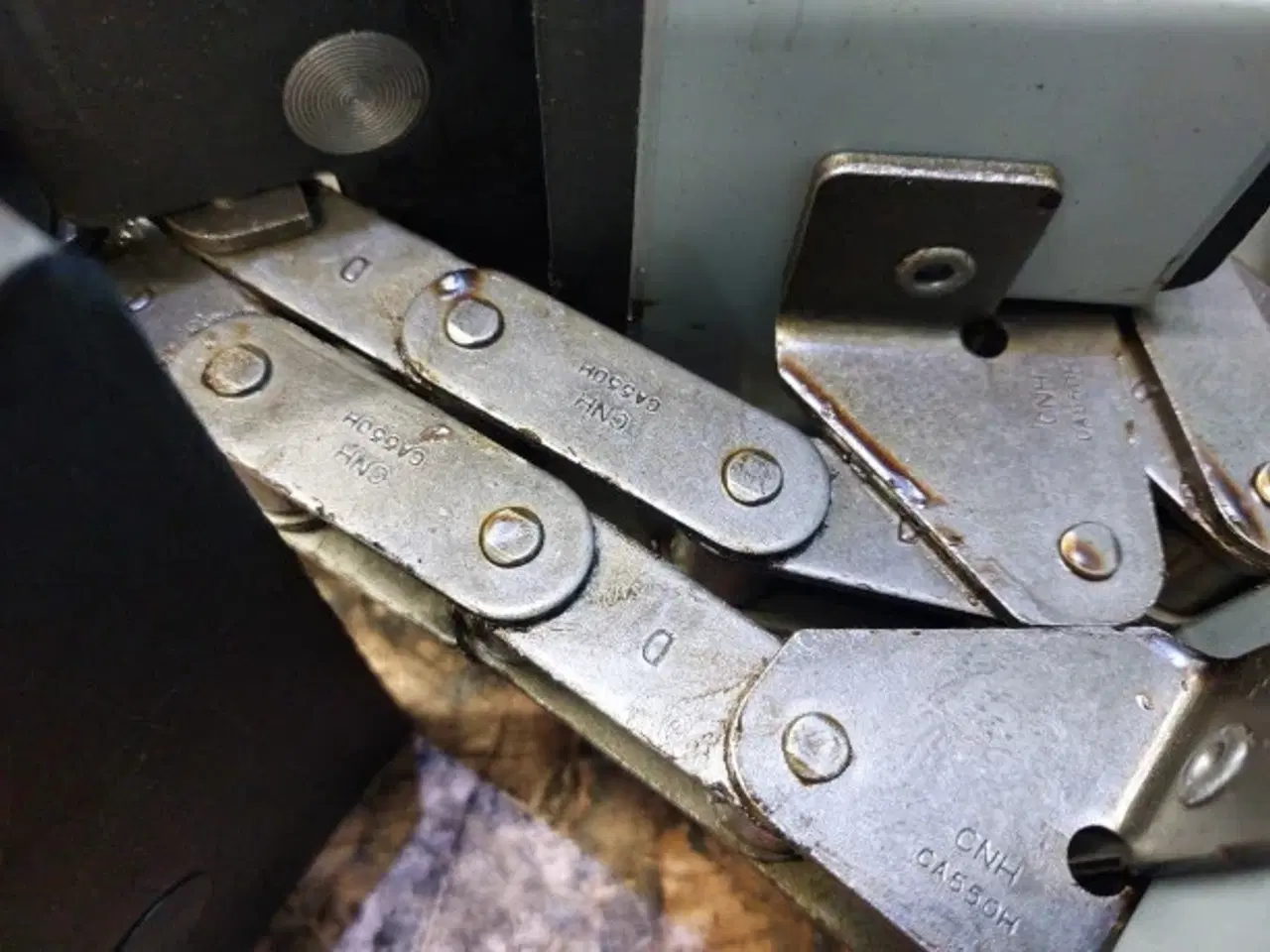 Billede 2 - New Holland TC56 Elevator Kæde 84018674