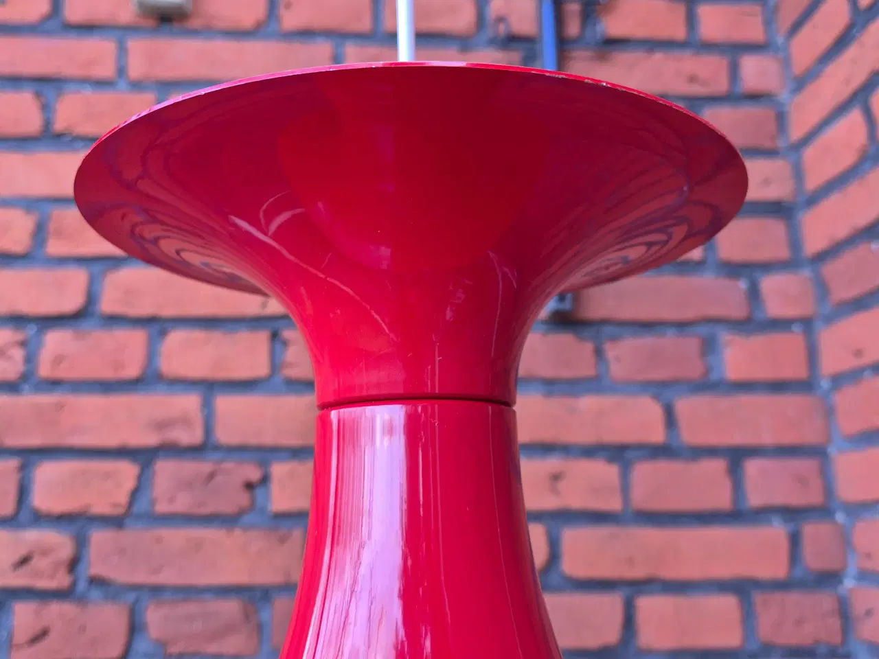 Billede 13 - Herlig rød trompetpendel