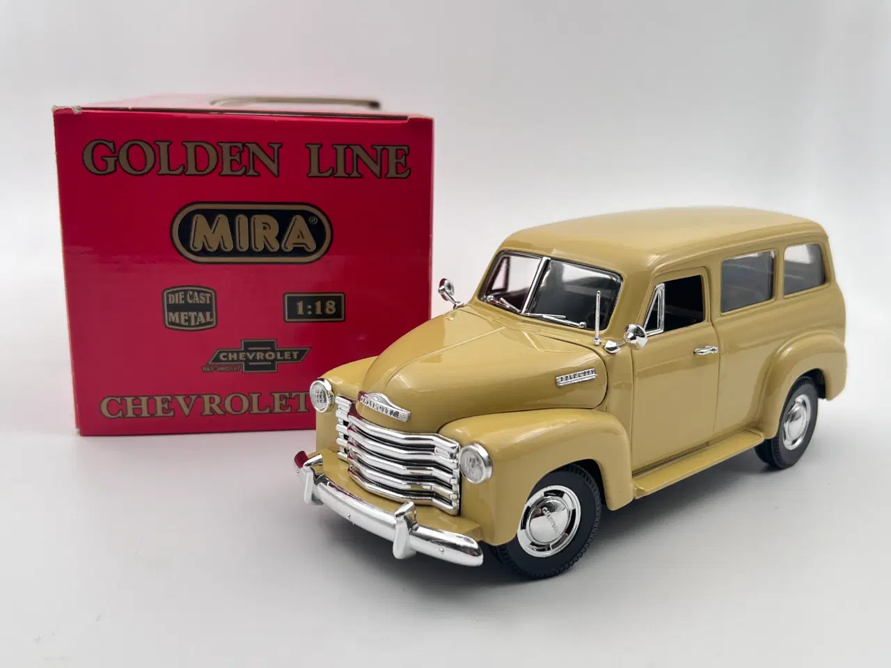 Billede 2 - 1950 Chevrolet Suburban 1:18  Flot og detaljeret