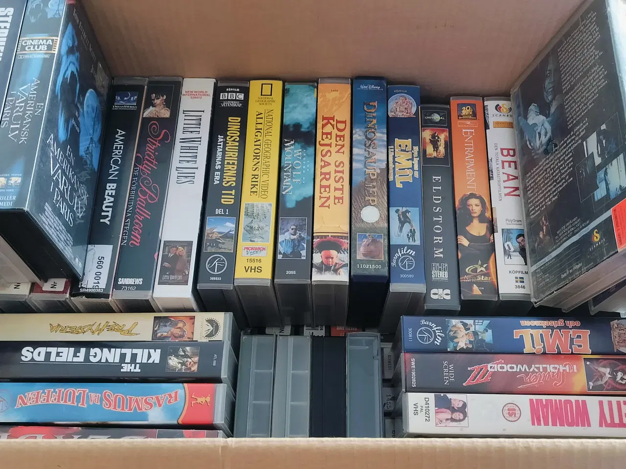 Billede 3 - Kasse med VHS Film (svensk tekst)