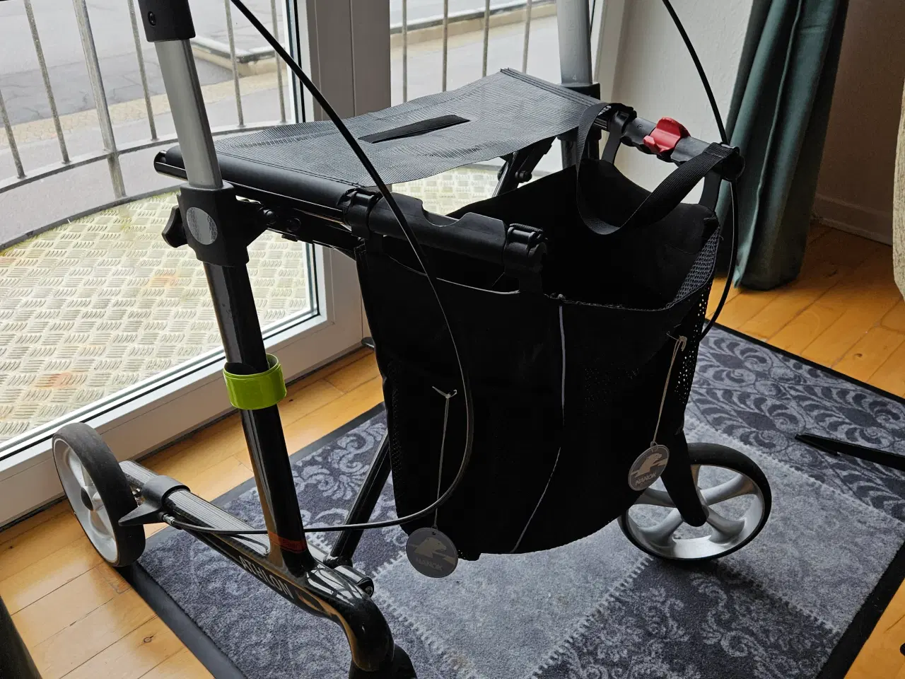 Billede 1 - Rollator, letvægt 