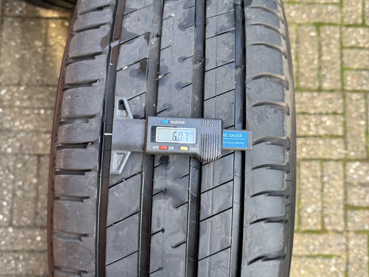 Billede 4 - 17" Originale Toyota alufælge med næsten nye dæk