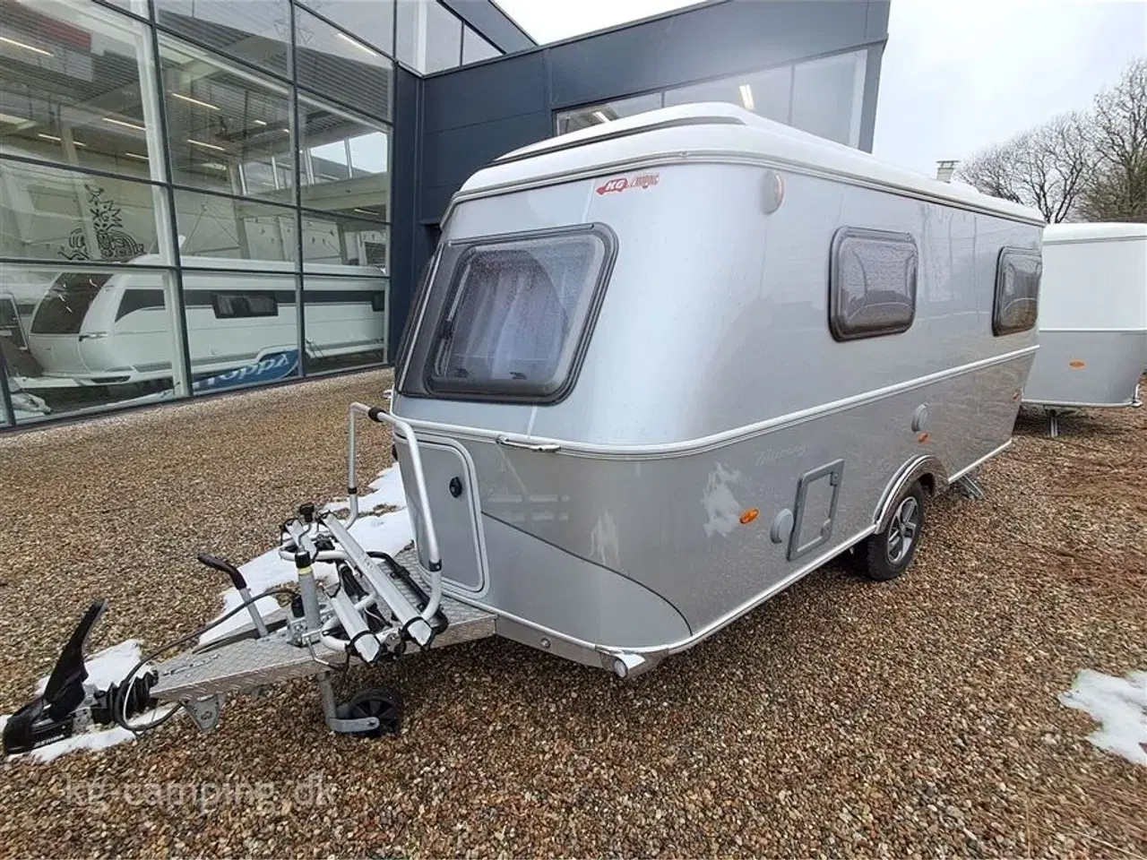 Billede 2 - 2023 - Eriba Touring 542 Legend   TILBUD nu nedsat med kr. 23.400,- | Populær rejsevogn. Spækket med ekstraudstyr!