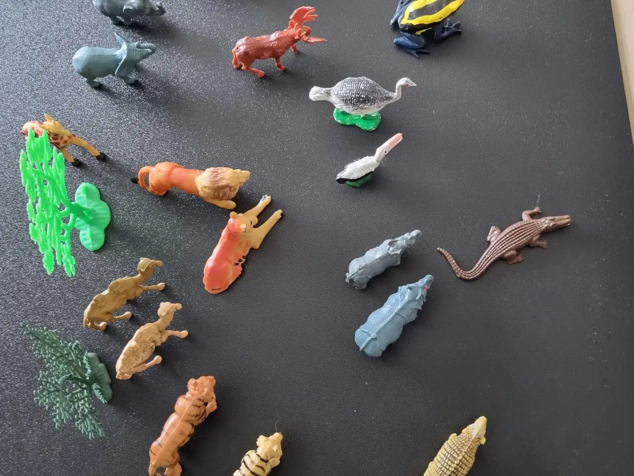 Billede 5 - Vintage lav din egen Zoo  dyr og træer fra 1980'er