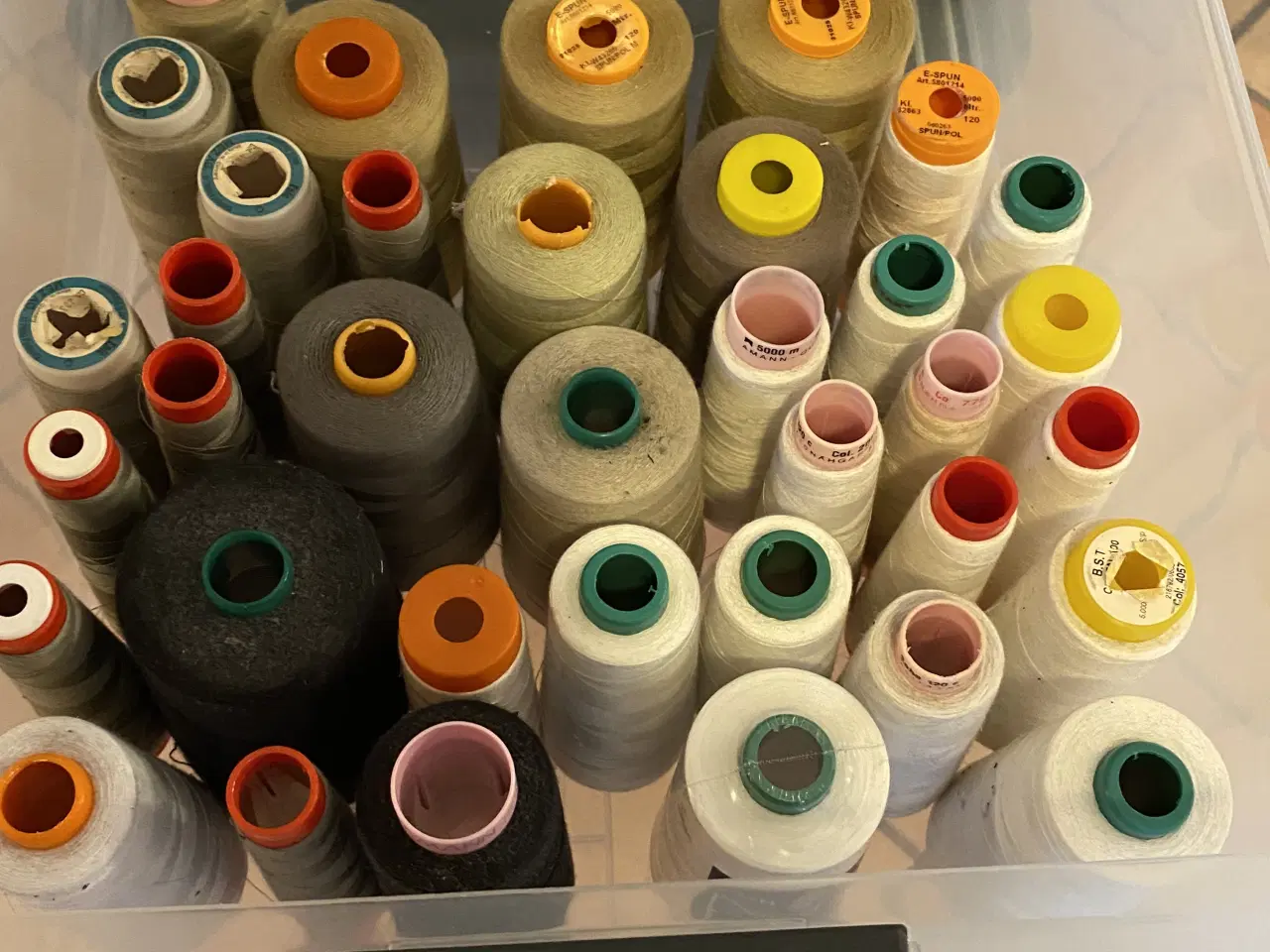 Billede 4 - Fin skuffereol incl. tråden i skufferne