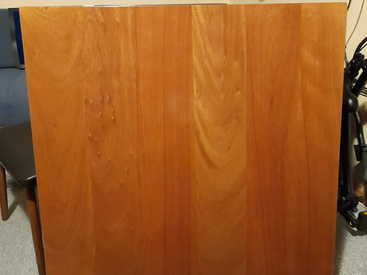 Billede 2 - Bord med beslag til væg ophæng