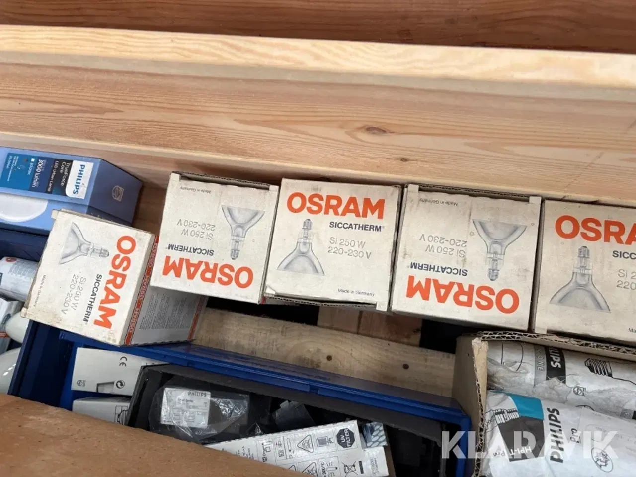 Billede 11 - Pærer og el-udstyr 4 paller