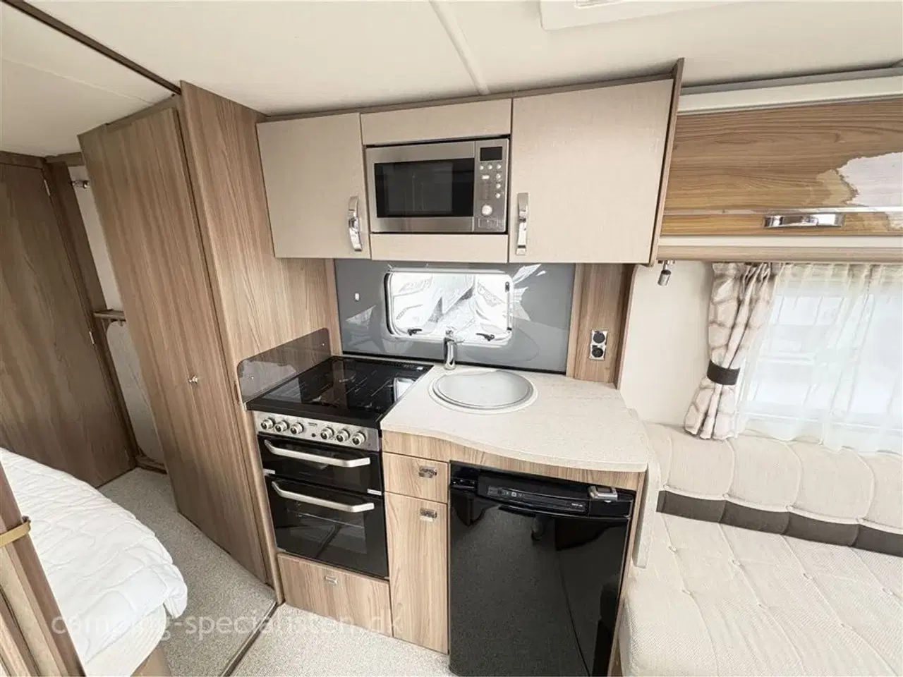 Billede 6 - 2016 - Sprite Cruzer 495 SR   Sprite Cruzer 495 2016 - Se den nu hos Camping-Specialisten.dk