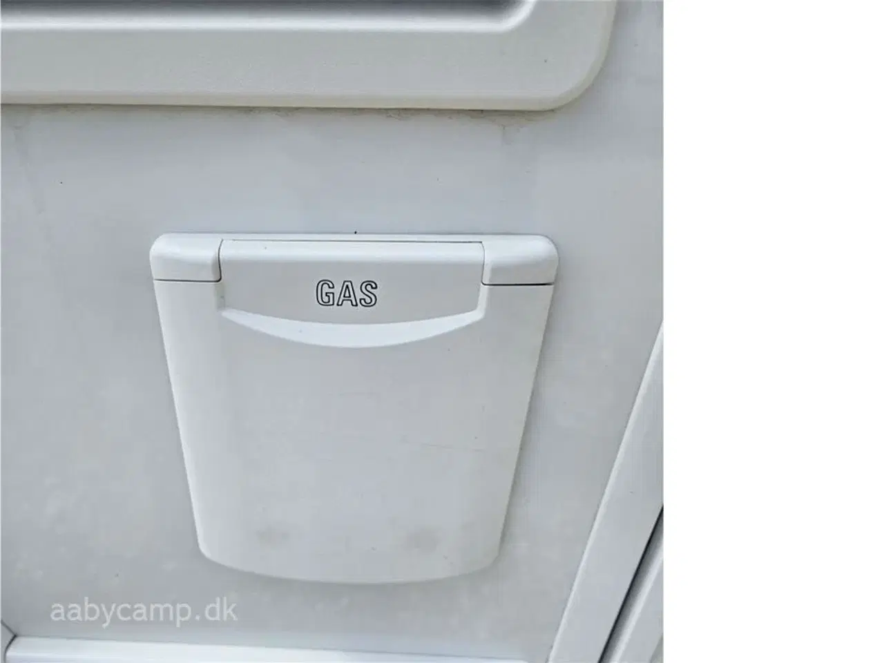 Billede 16 - 2022 - Benimar Sport 363 NK Pakke. Automatgear. solceller. markise. Batteri. elektrisk hæve/sænke cykelstativ. udvendigt gas og bruseudtag.