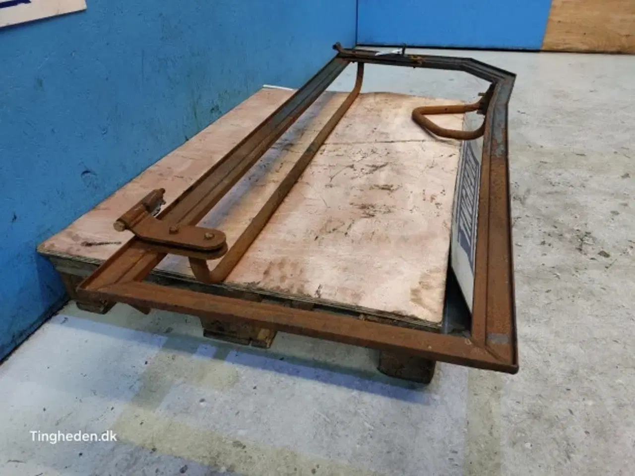 Billede 4 - Case 821E Dørtætning 84144153