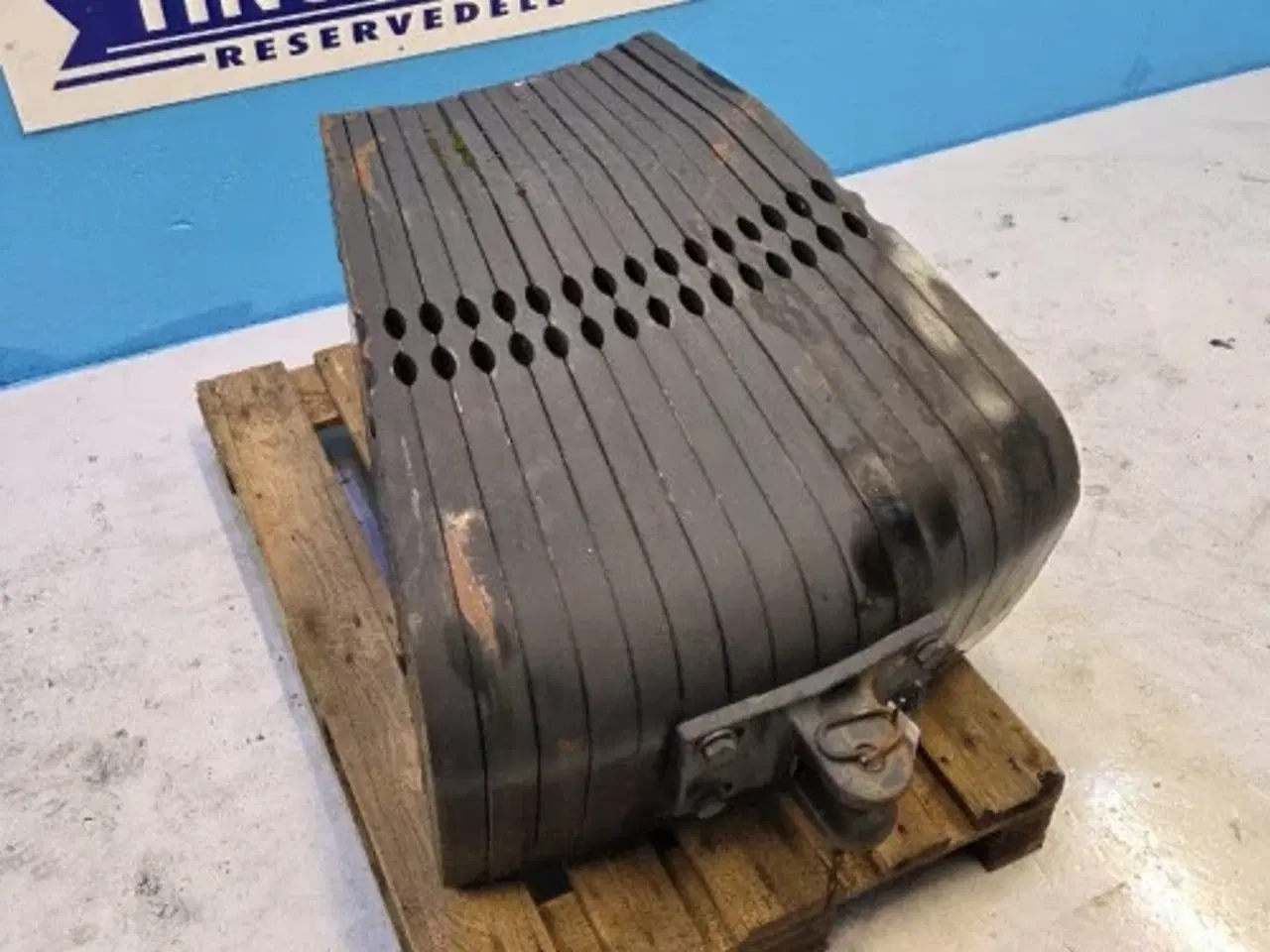 Billede 19 - New Holland T8 Frontvægt Kit 719665006