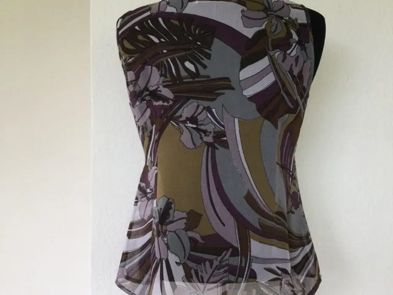 Billede 3 - Kaffe top / bluse str.  36 / 38