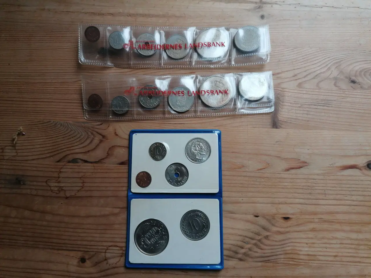 Billede 1 - Danske møntsæt 1981, 1987 og 1988