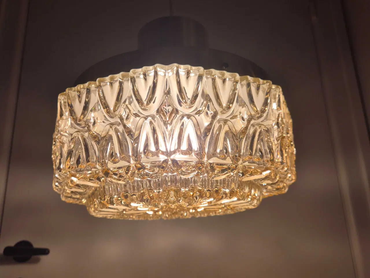 Billede 2 - Stor lampe i messing og gyldent glas 