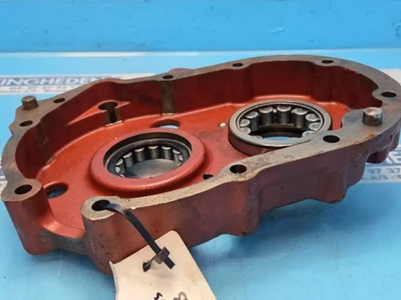 Billede 2 - New Holland 8340 Transmission Dæksel 81869730