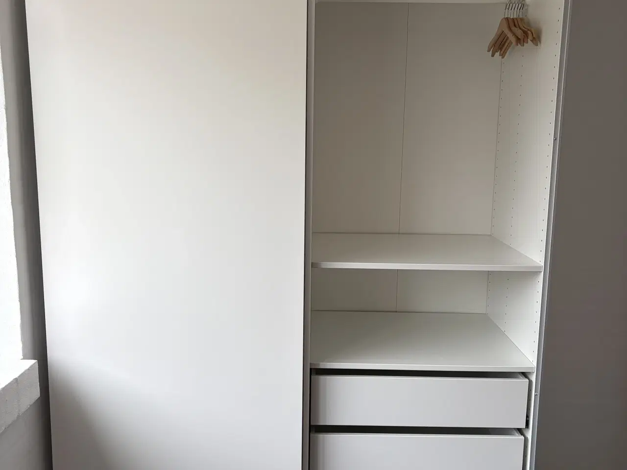 Billede 3 - Ikea PAX garderobe skab med skydelåger - 236 cm