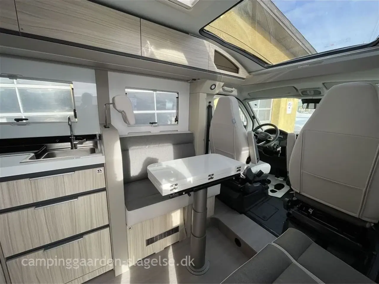 Billede 2 - 2026 - Adria Compact DL 670   VOGEN ER PÅ LAGER - BEMÆRK KUN 1 STK.