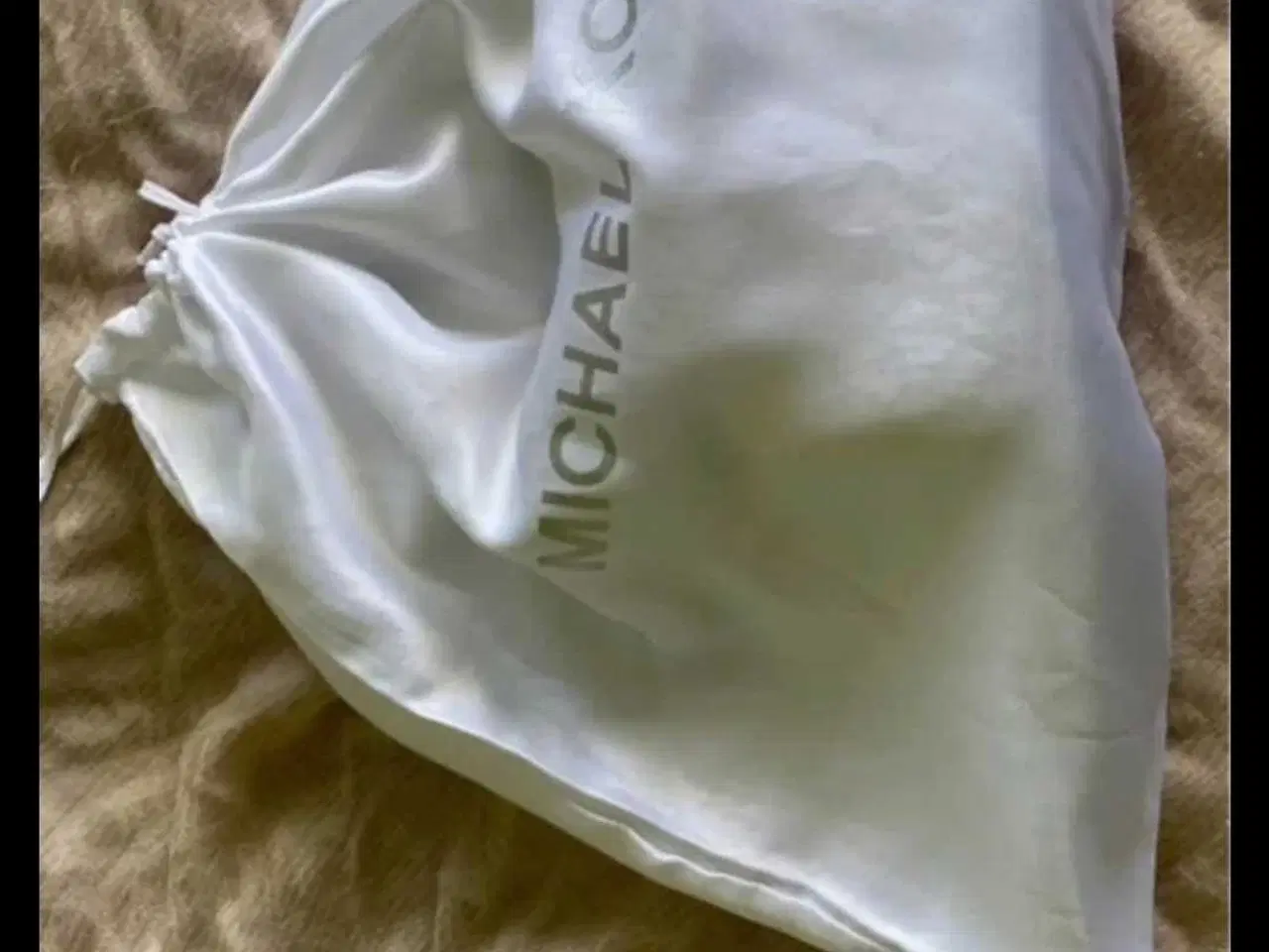 Billede 6 - Michael Kors Jet Set Item Taske Sæt