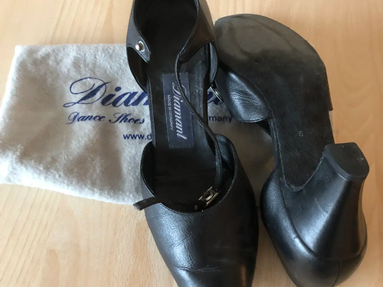 Billede 2 - Folkedansersko fra Diamant