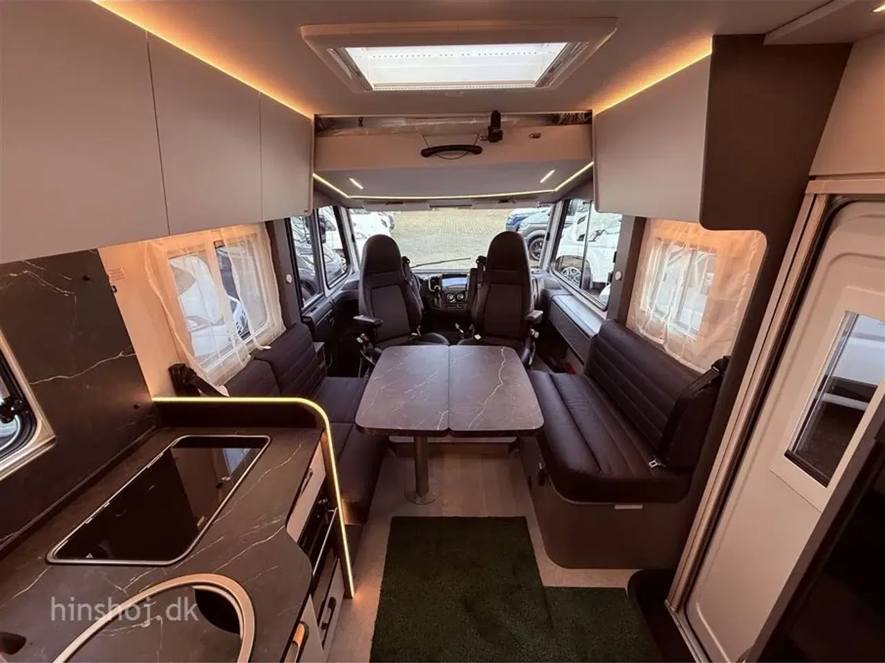 Billede 20 - 2026 - Etrusco I 7400 QBC Scandic Edition   Etrusco by Hymer er Italiensk Elegance og Komfort fra Hinshøj Caravan