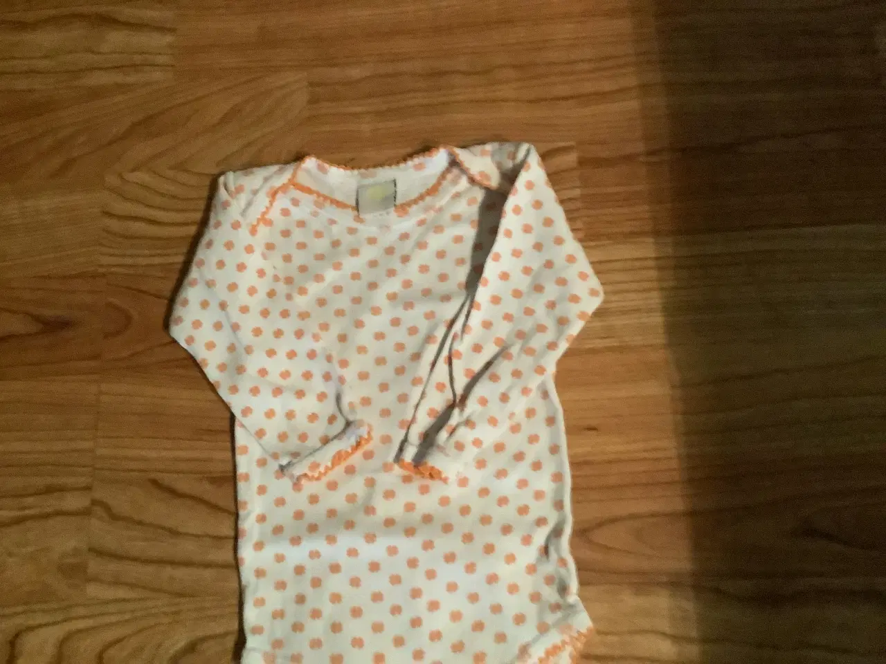 Billede 2 - Helt ny Holly’s Baby langærmet body str. 68 pige