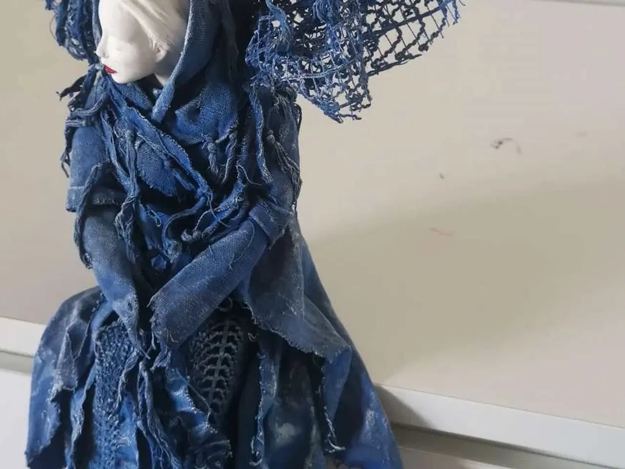 Billede 8 - 💙 Blå Engel – Håndlavet Kunstværk 🕊️