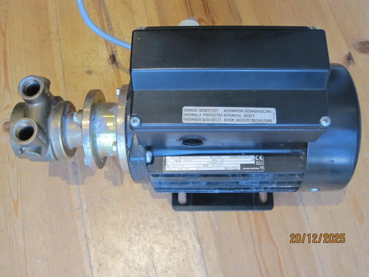 Billede 1 - Elmotor med pumpe