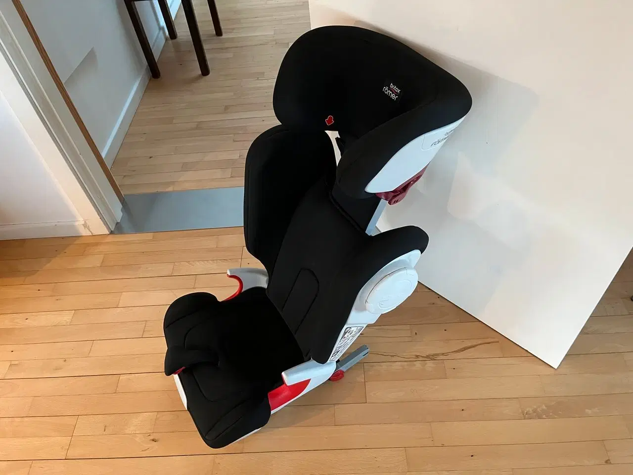 Billede 2 - Britax Autostol - Kidfix III S i flot stand