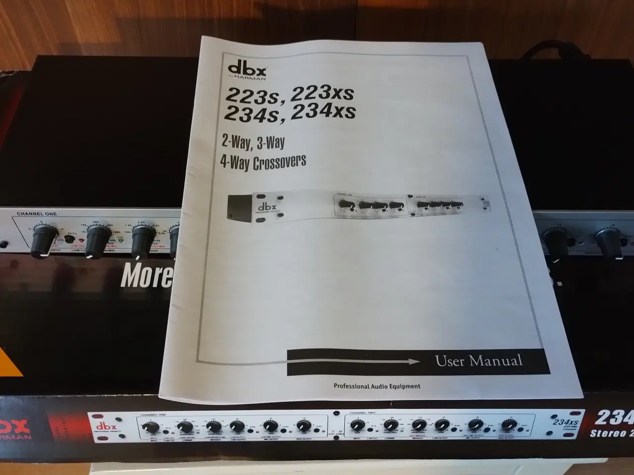 Billede 3 - Elektronisk delefilter DBX 234Xs Aktivt delefilter