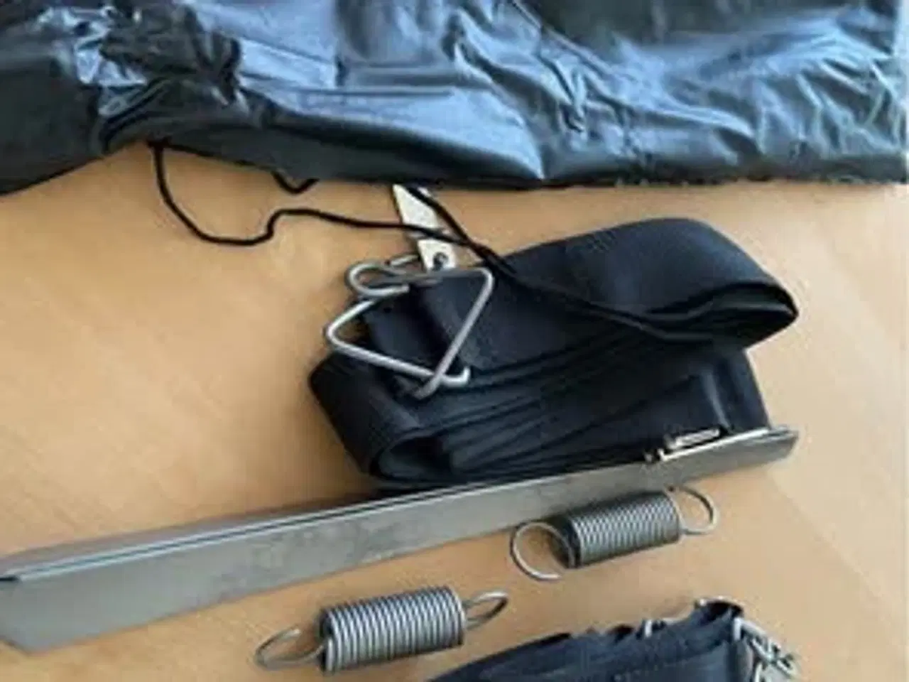 Billede 1 - Thule stormsikring til Thule markise.