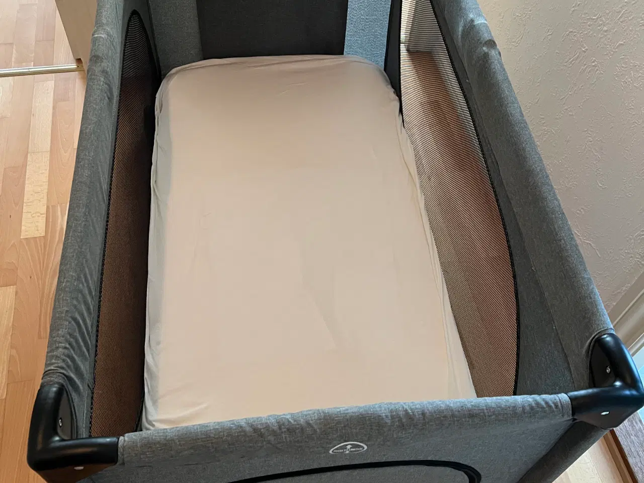 Billede 6 - Weekend seng/ rejseseng